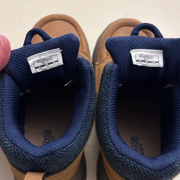 Like new, Boys size 11 boots by Oshkosh - Picture 6 of 6